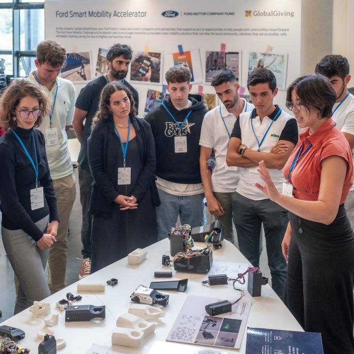 Showing Behind the Scenes at a Mobility Event