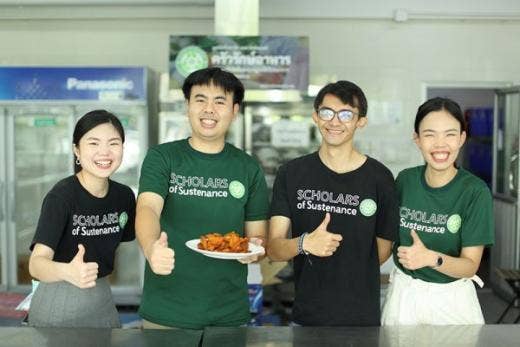 A group of kitchen volunteers